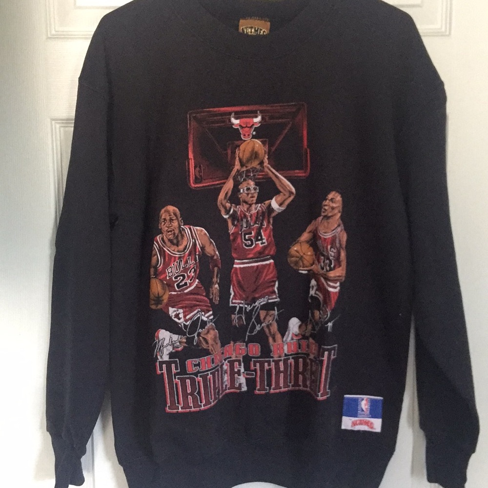 Chicago Bulls Triple Threat Vintage Crewneck